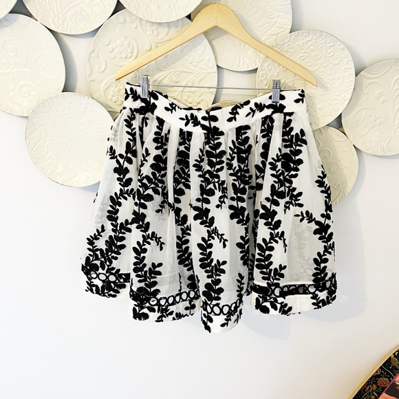 Anthropologie Dresses & Skirts - Large NWT Mare Mare Embroidered Skirt